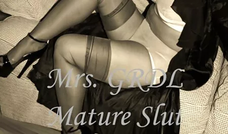 Học xxnx nhật bản sinh lộn xộn trong một cuộc truy hoan trên xe buýt