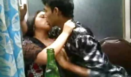 Các chó cái rên rỉ videos sex nhat ban từ một khó khăn lớn