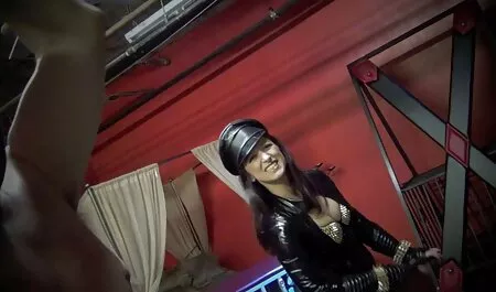 Hình video clip sex nhật bản xăm mà không có quần lót