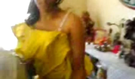 Cô gái dễ thương với video xes nhat tốt to