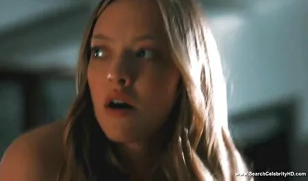 Ý xnxx gai nhat ban trong bếp