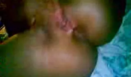 Người chiến thắng của cuộc thi sắc đẹp trong kinh xnxx phim nhat ban doanh với một đám đông nam