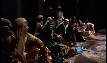 Lớn say rượu trong một sàn video sex moi nhat nhảy