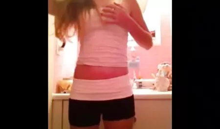 Tốt sex clip nhat ban khiêu dâm trên ghế da