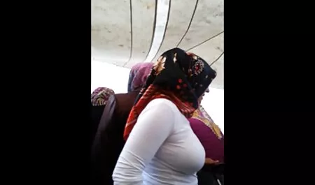 Lẫn nhau vuốt ve video sex gái nhật của cô gái với cậu bé