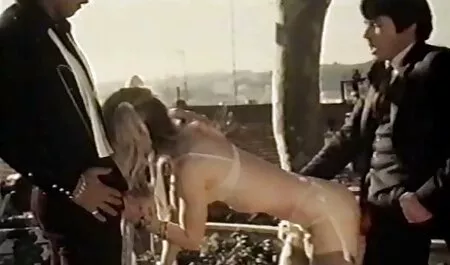 Cô gái tóc vàng là xnxx nhat b tốt nghiệp dư