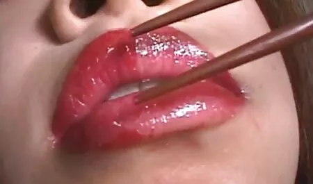 Tôi không thể cưỡng lại và kết thúc trong sự hiện diện của video xes nhat các camera