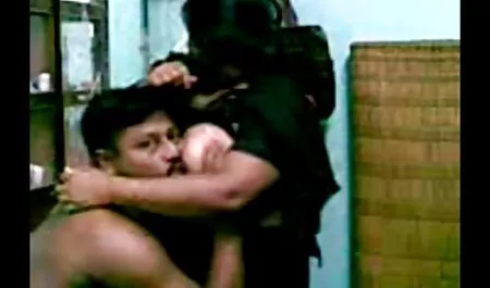 Ven biển tình video x nhat Isabella và Kelly chìm trong phòng tắm