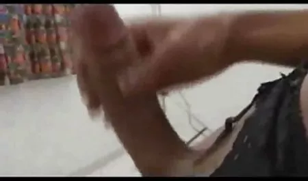 Sabrina Moor được kích xnxx học sinh nhật bản thích một cách dễ dàng với một massage