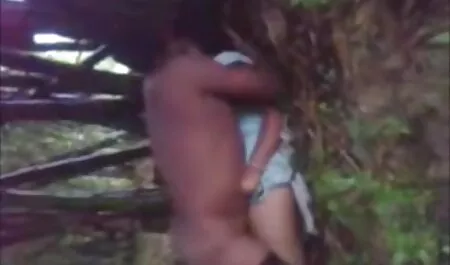 Cô có tình dục trong sân nhà xnxx gai nhat