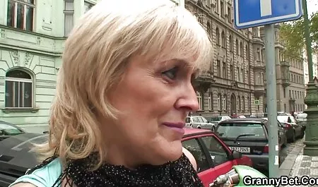 Cô ấy muốn kiếm tiền với âm đạo của sex nhật bản xnxx cô