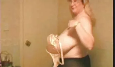 Tia lửa đam mê video sex gai nhat giữa đồng tính