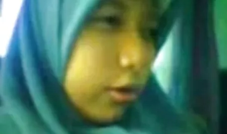 Một chàng xnxx nhat bản trai trở về từ một doanh nghiệp chuyến đi và làm vợ Tina Kay