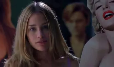 Cô gái tóc vàng Brooklyn video xec nhat Blu lòng đối tác của mình