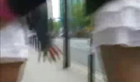 Cậu bé đưa em video xxx nhat ban bé trong hậu môn