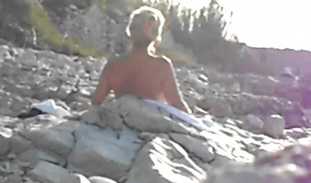 Cặp vợ chồng trẻ dành những ngày video xxx nhật cuối tuần