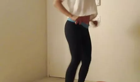 Tóc vàng, vui chơi trong phim sex japan gay nhà vệ sinh