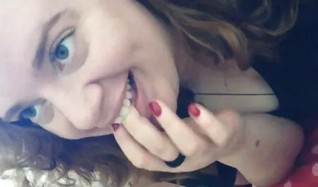 Xoa bóp chảy thành một hành động videos set nhat ban khiêu dâm