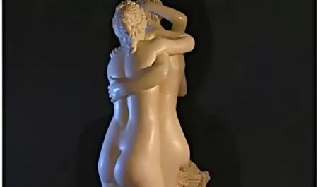 Hai người bạn cũ Emanuelle và Suzanne có xvideo nhât bản sừng