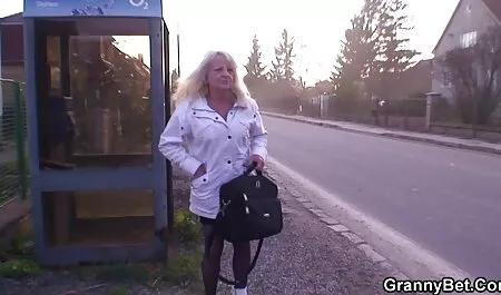 Trang điểm xnxx gay nhật cười